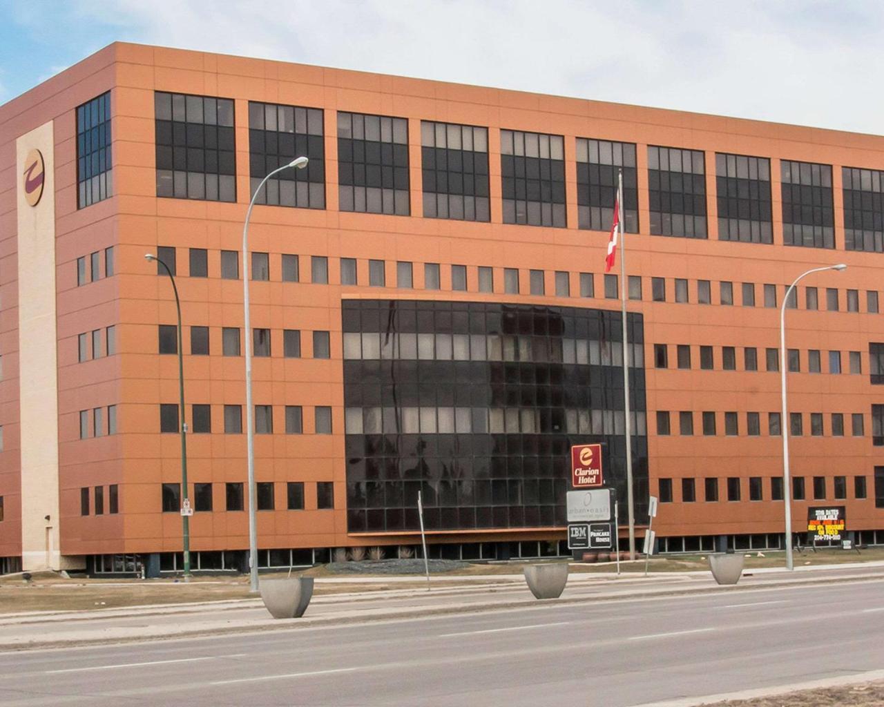 Clarion Hotel & Suites Winnipeg Exterior foto