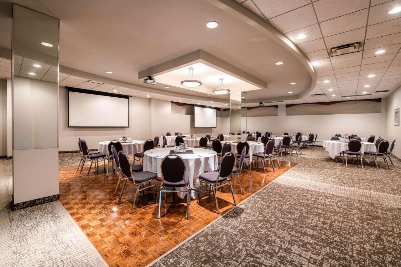 Clarion Hotel & Suites Winnipeg Exterior foto